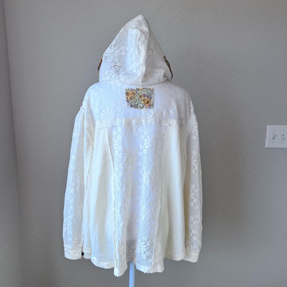 POL Floral Material & Lace Hooded Jacket Sz Medium NWT - Picture 9 of 16